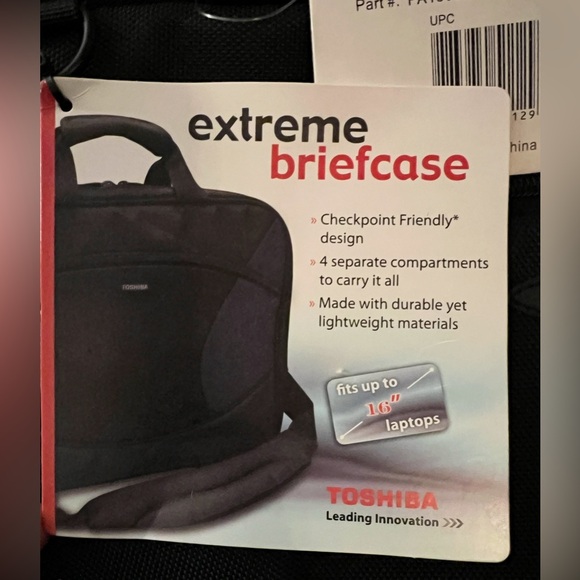 New Toshiba Extreme Briefcase Laptop Carrying Case For Laptops Up to 16” - Picture 2 of 8